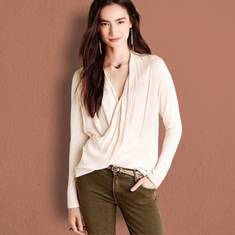 Anthropologie Dolan Cream Crossroads Draped Knit Top Size Medium